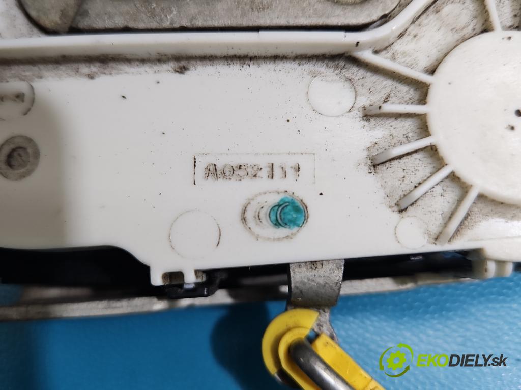 Jeep Cherokee KL 2013-2023 2.0 multijet 140 hp manual 103 kW 1956 cm3 5- zámek přední levý 68164357AA