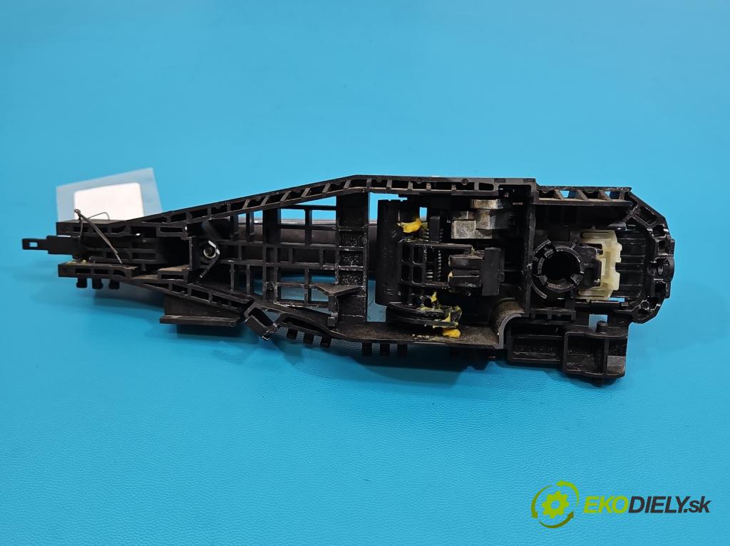 Jeep Cherokee KL 2013-2023 2.0 multijet: 140 HP manual 103 kW 1956 cm3 5- rukoväť predné pravé mimo: 68084836 (Kľučka dverí ostatné)