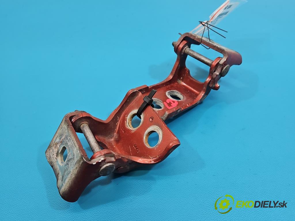 DS 4 2015-2020 2.0 hdi 181KM automatic 133 kW 1997 cm3 5- Závěs: dvere predné ľavý 