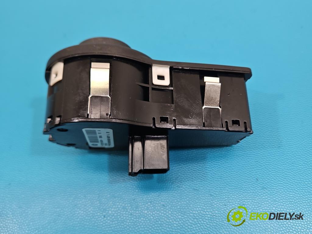 Jeep Cherokee KL 2013-2023 2.0 multijet: 140 HP manual 103 kW 1956 cm3 5- prepínač světla: na doska: P68156006AB1465