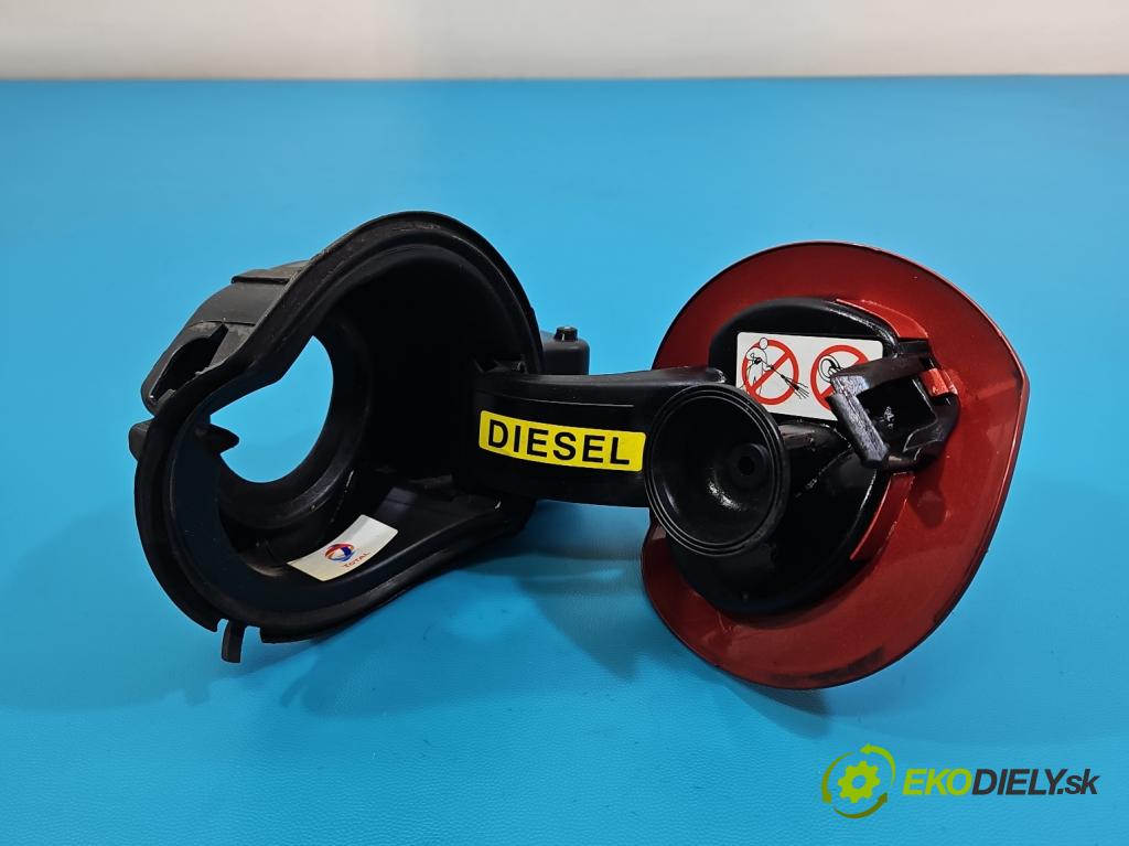 DS 4 2015-2020 2.0 hdi 181KM automatic 133 kW 1997 cm3 5- Klapka nalévání paliva  (Klika dveří ostatní)