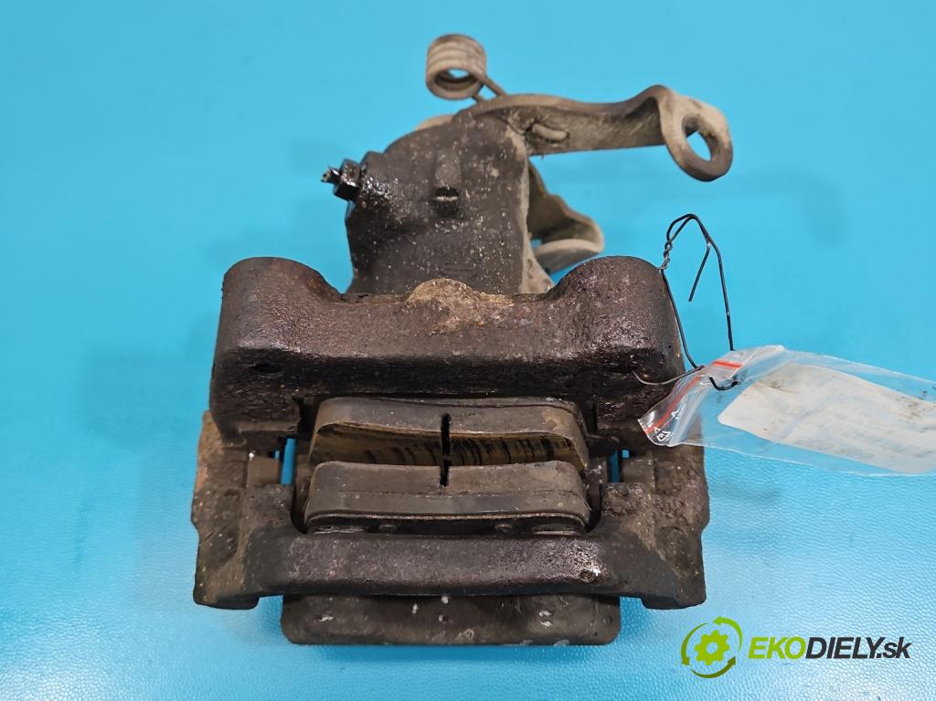 DS 4 2015-2020 2.0 hdi 181KM automatic 133 kW 1997 cm3 5- brzdič zadné pravý 787246 (Kľučka dverí ostatné)