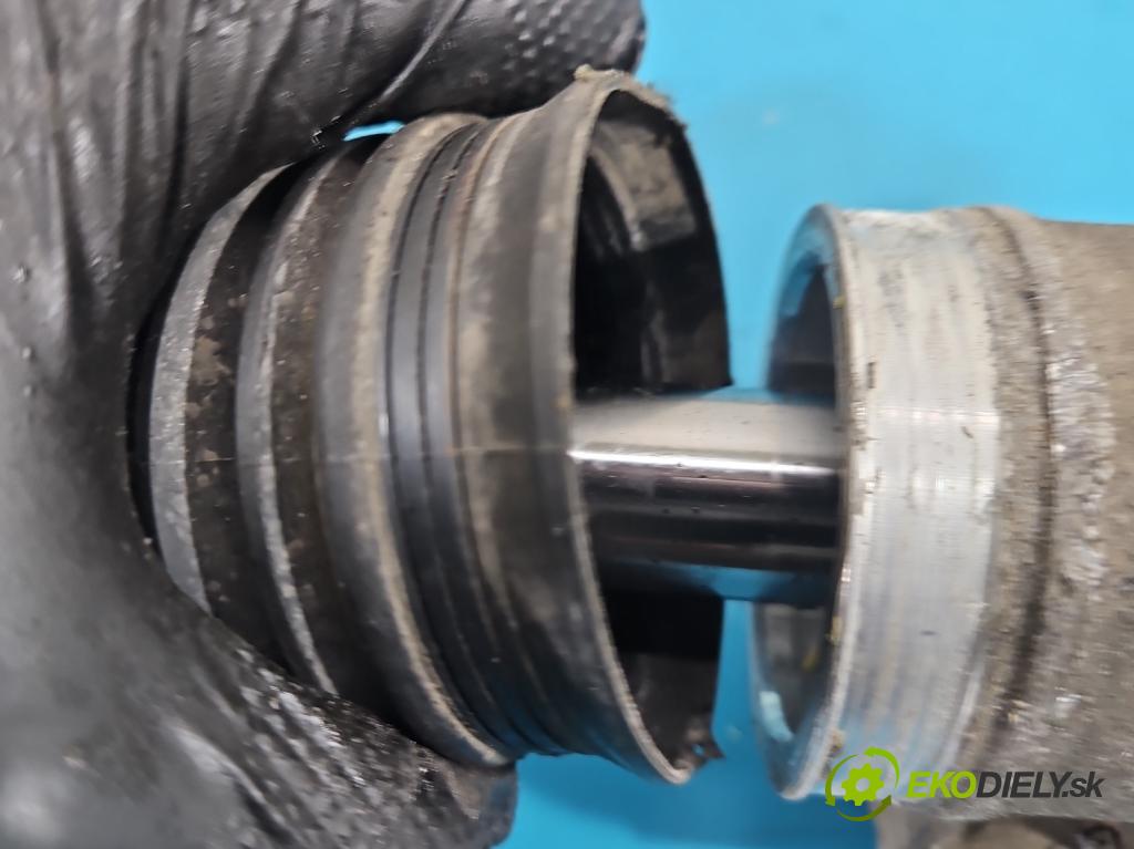 Audi A4 B8 2007-2015 2.0 tdi 143 HP manual 105 kW 1968 cm3 5- Ozubené kolo: volant 8T1422066C