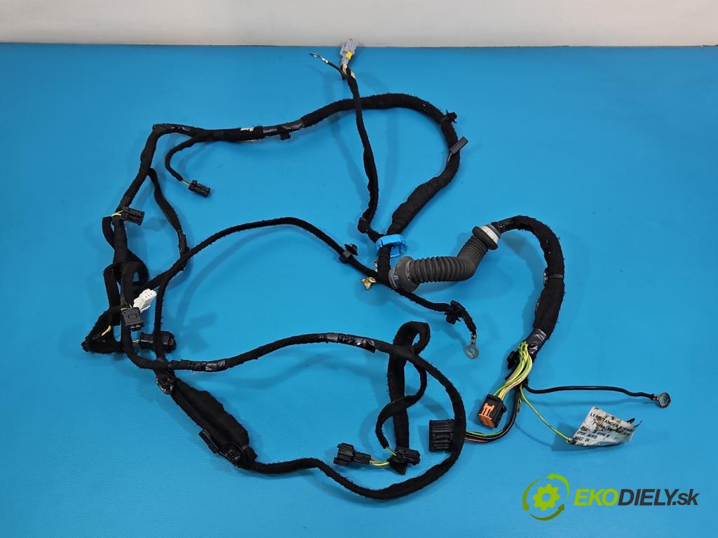 DS 4 2015-2020 2.0 hdi 181KM automatic 133 kW 1997 cm3 5- Balíček: kufrových dveří zadní 9810104680