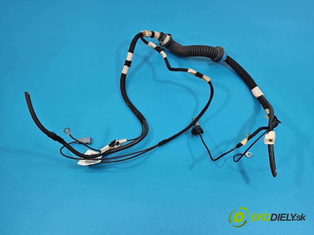 DS 4 2015-2020 2.0 hdi 181KM automatic 133 kW 1997 cm3 5- Zväzok: kufrové dvere zadné 9675657880