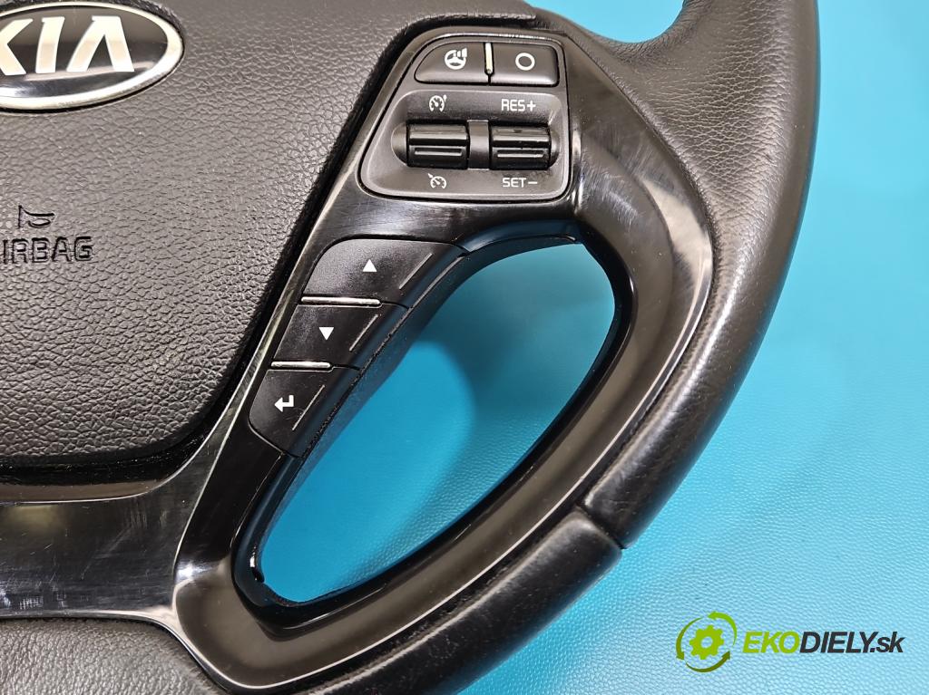 Kia Ceed II 2012-2018 1.6 crdi 128 hp manual 94 kW 1582 cm3 5- volant  (Volant)