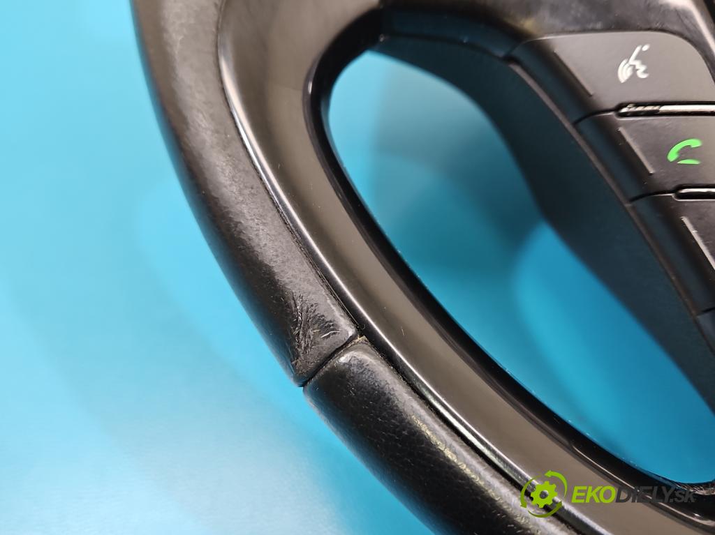 Kia Ceed II 2012-2018 1.6 crdi 128 hp manual 94 kW 1582 cm3 5- volant  (Volant)