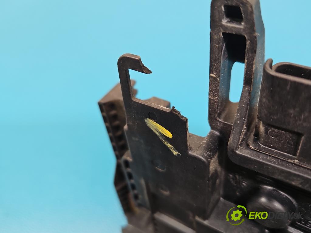 DS 4 2015-2020 2.0 hdi 181KM automatic 133 kW 1997 cm3 5- kontakt plusová 9666817380