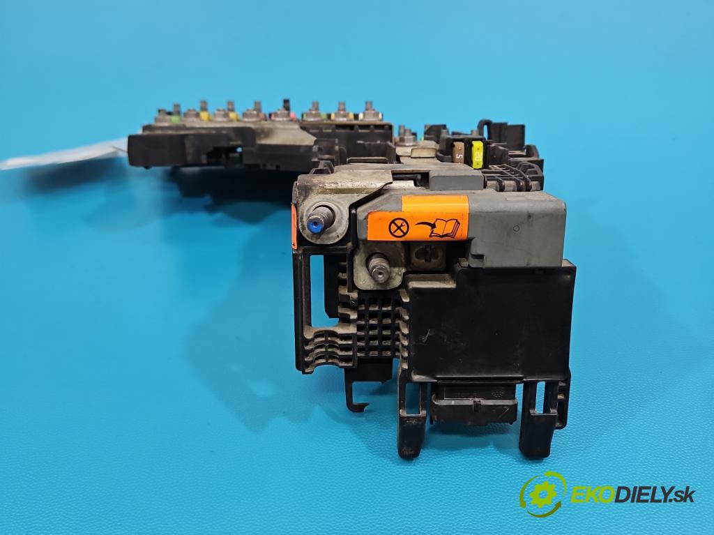 DS 4 2015-2020 2.0 hdi 181KM automatic 133 kW 1997 cm3 5- kontakt plusová 9666817380