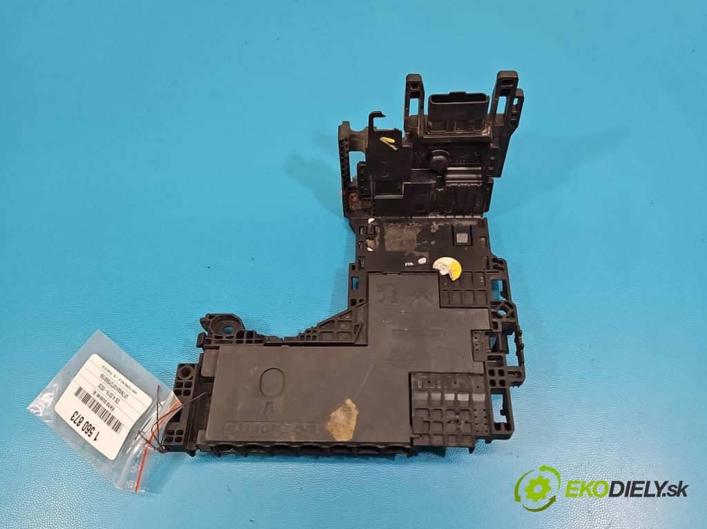 DS 4 2015-2020 2.0 hdi 181KM automatic 133 kW 1997 cm3 5- kontakt plusová 9666817380