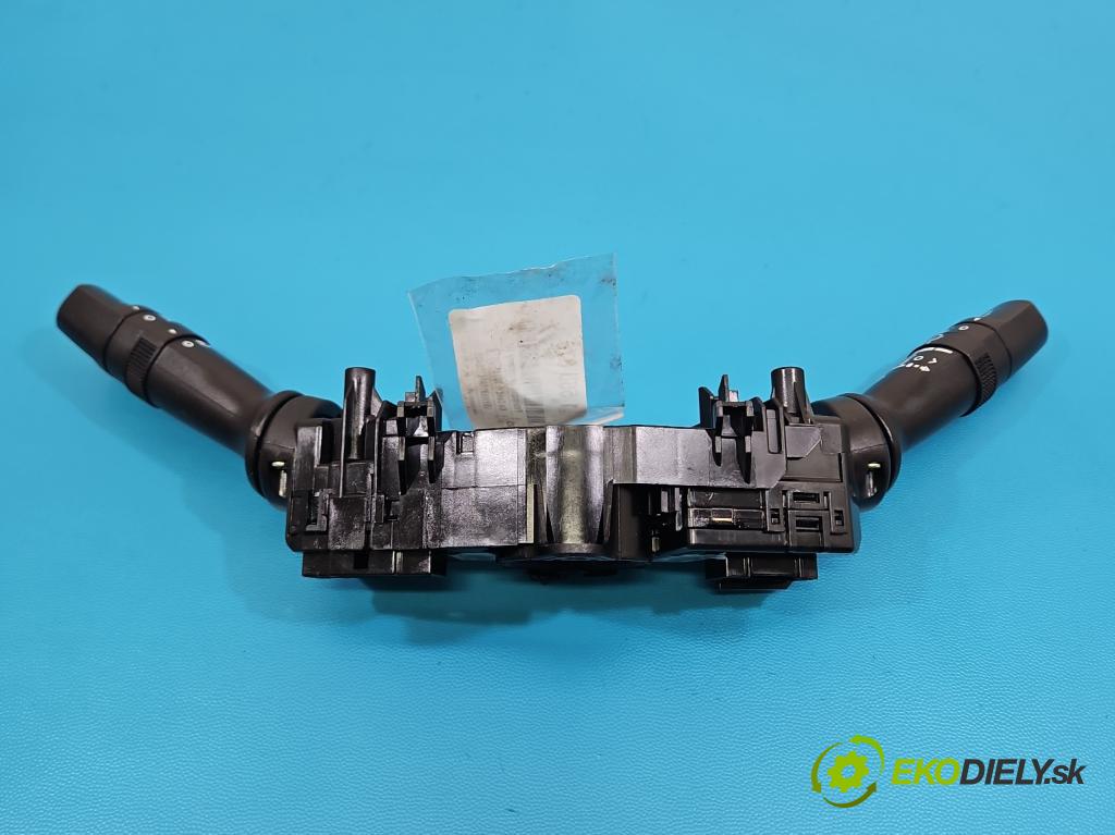 Kia Ceed II 2012-2018 1.6 crdi 128 HP manual 94 kW 1582 cm3 5- prepínač komplex: 3753MA-2210 (Prepínacie páčky pod volantom)