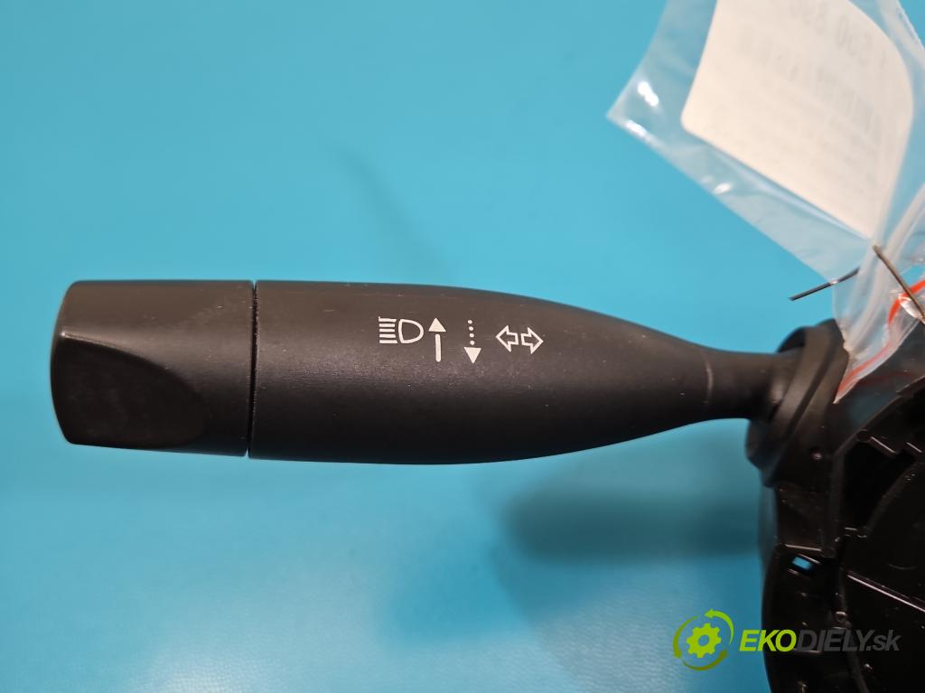 Jeep Cherokee KL 2013-2023 2.0 multijet: 140 HP manual 103 kW 1956 cm3 5- prepínač komplex: P68189101AE (Prepínacie páčky pod volantom)