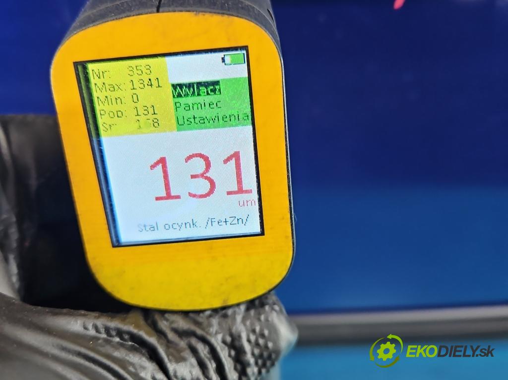 Fiat Punto Grande 1.4 8V 77 HP manual 57 kW 1368 cm3 5- dvere predné ľavé  (Kľučka dverí ostatné)