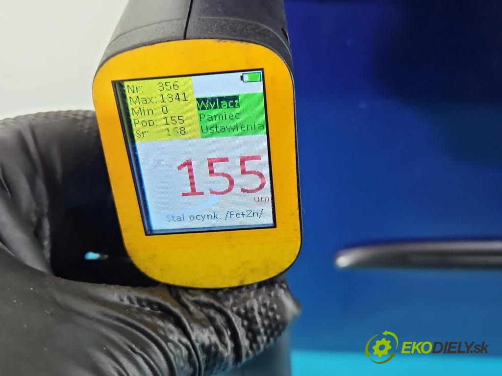 Fiat Punto Grande 1.4 8V 77 HP manual 57 kW 1368 cm3 5- dvere predné ľavé  (Kľučka dverí ostatné)