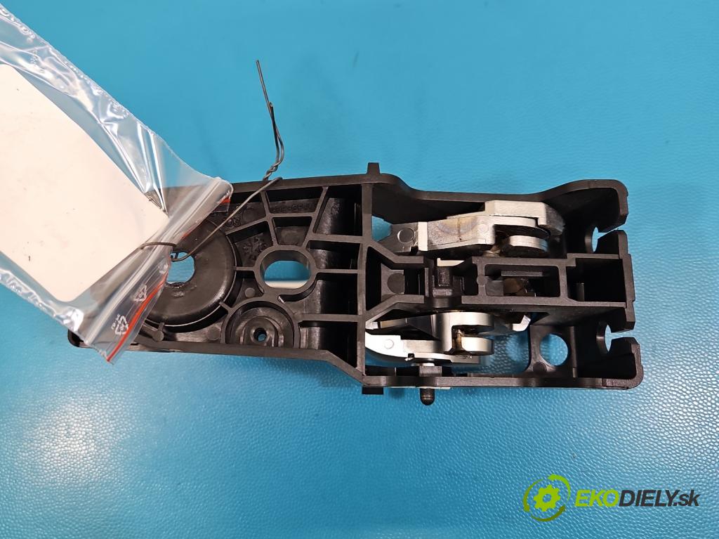 Jeep Cherokee KL 2013-2023 2.0 multijet: 140 HP manual 103 kW 1956 cm3 5- rukoväť uvnitř: predné pravé C37090