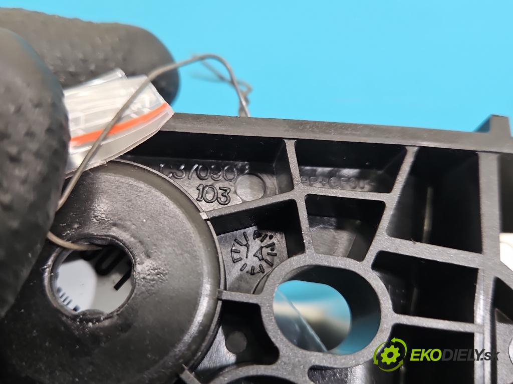 Jeep Cherokee KL 2013-2023 2.0 multijet: 140 HP manual 103 kW 1956 cm3 5- rukoväť uvnitř: predné pravé C37090