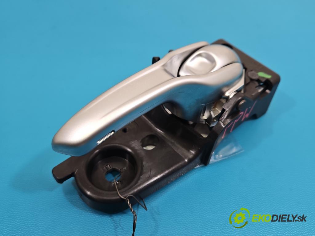 Jeep Cherokee KL 2013-2023 2.0 multijet 140 hp manual 103 kW 1956 cm3 5- klika uvnitř: přední pravé C37090