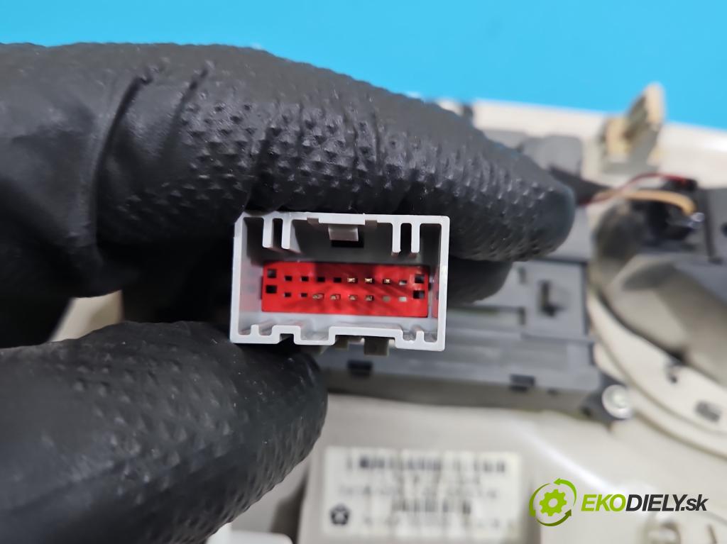 Jeep Cherokee KL 2013-2023 2.0 multijet: 140 HP manual 103 kW 1956 cm3 5- svetlo / reflektor interiéra 1XF311DAAE