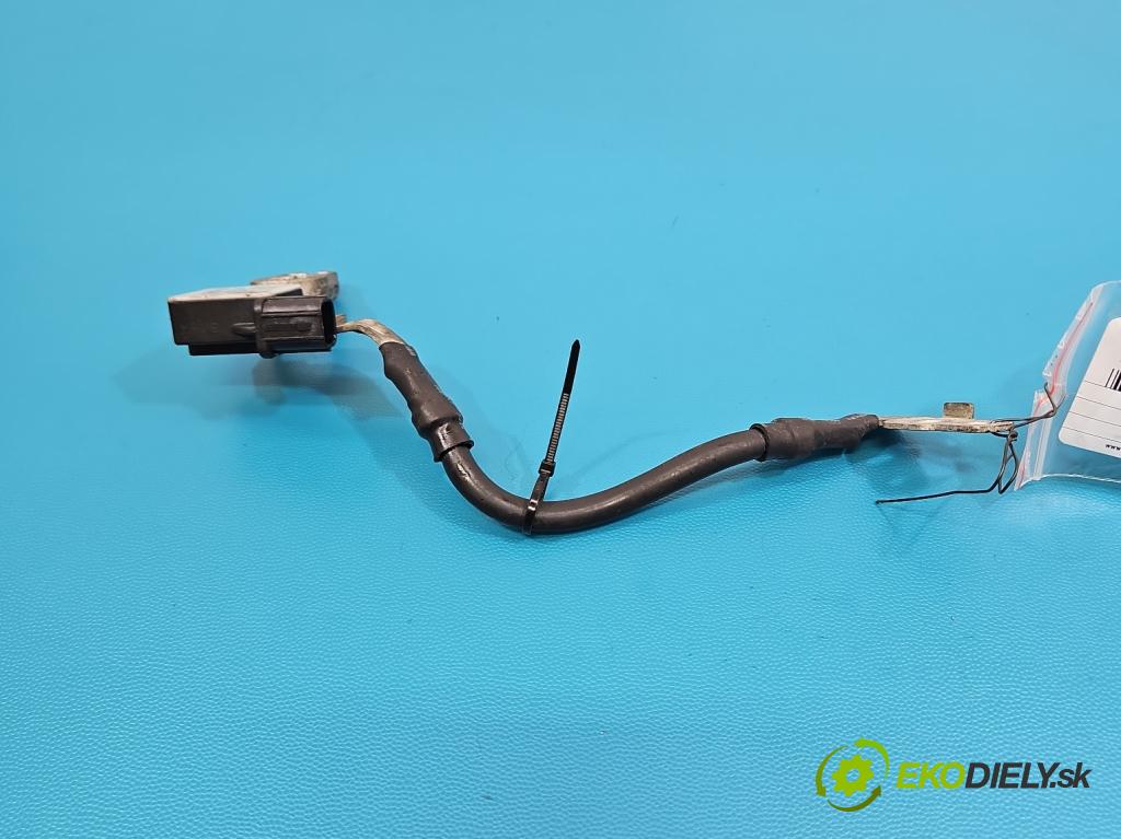 Kia Ceed II 2012-2018 1.6 crdi 128 HP manual 94 kW 1582 cm3 5- kontakt mínus: 37180-A6000