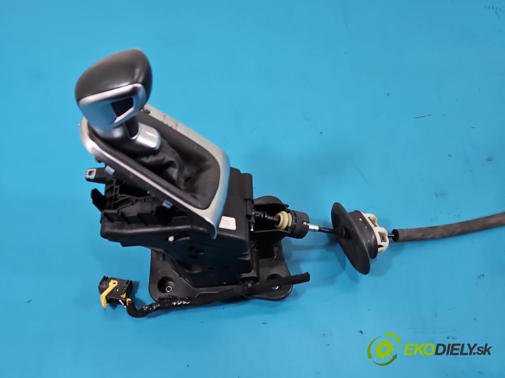 DS 4 2015-2020 2.0 hdi 181KM automatic 133 kW 1997 cm3 5- Páka: Změny: stupeň,rýchlosť 9815852380 (Rýchlostná páka (kulisa))