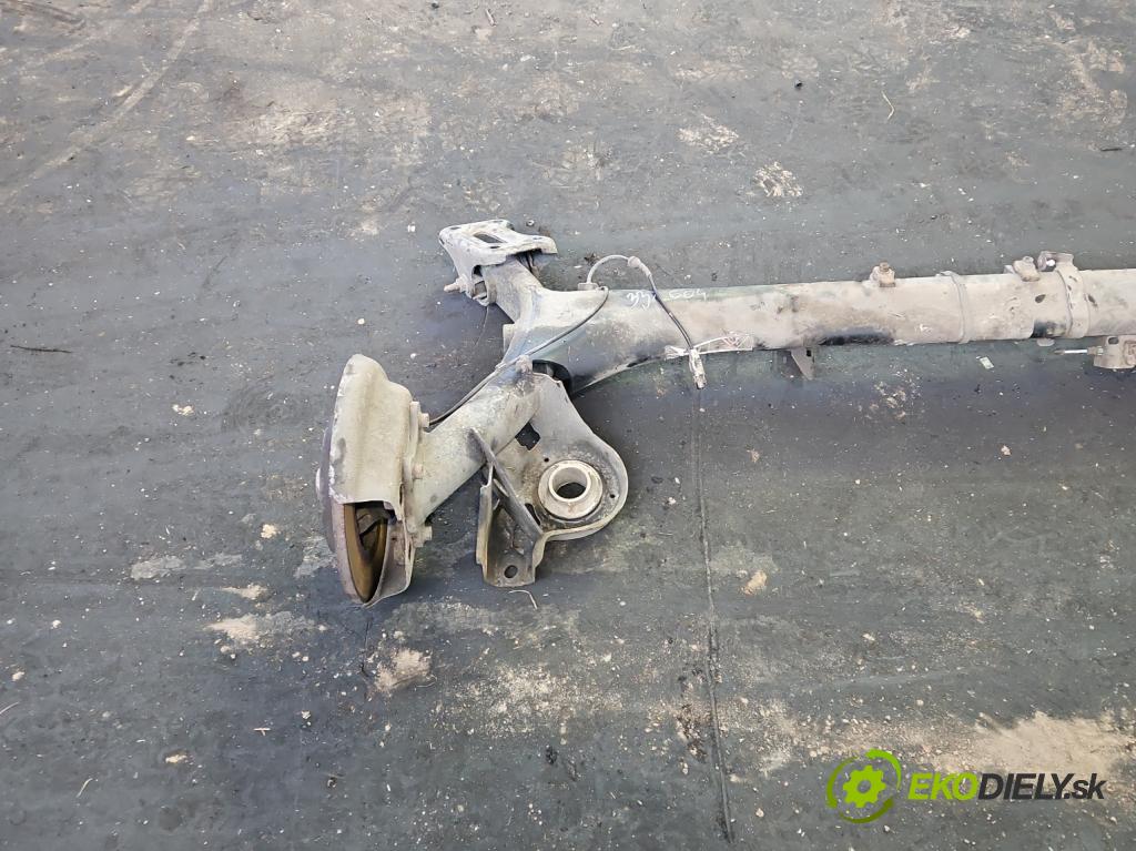 DS 4 2015-2020 2.0 hdi 181KM automatic 133 kW 1997 cm3 5- zadna výstuha  (Výstuha zadná)