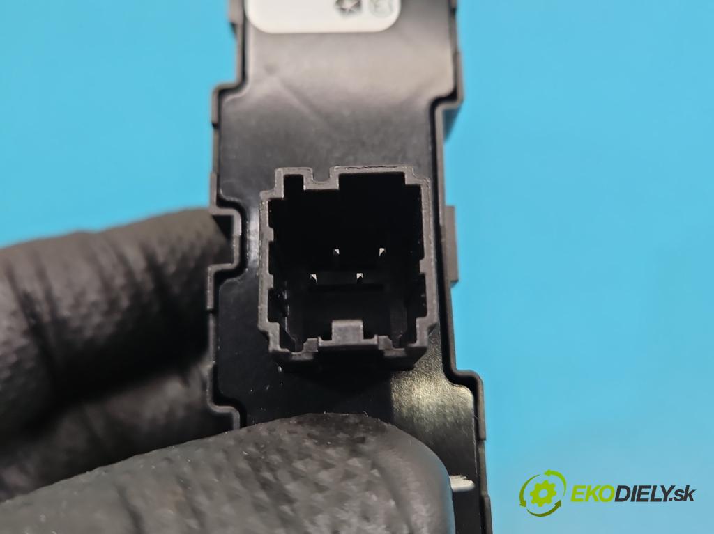 Jeep Cherokee KL 2013-2023 2.0 multijet: 140 HP manual 103 kW 1956 cm3 5- prepínač světla: pohotovosť: P68164099AB