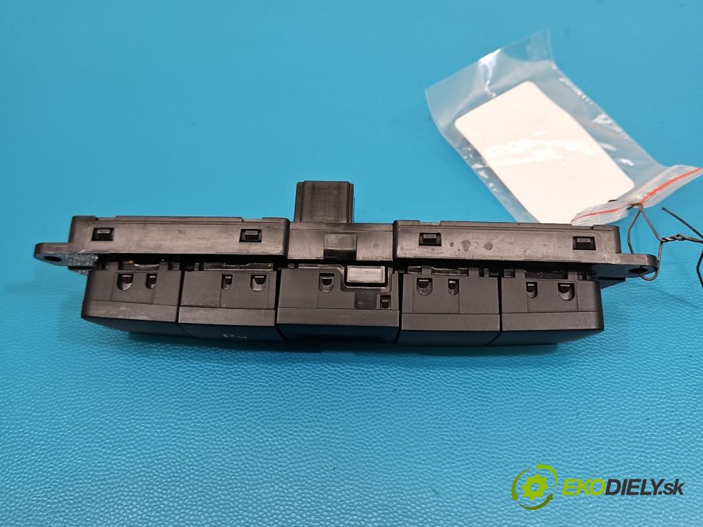 Jeep Cherokee KL 2013-2023 2.0 multijet: 140 HP manual 103 kW 1956 cm3 5- prepínač světla: pohotovosť: P68164099AB