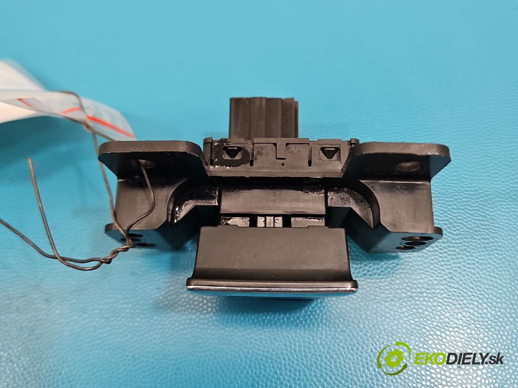 Jeep Cherokee KL 2013-2023 2.0 multijet 140 hp manual 103 kW 1956 cm3 5- Přepínač brzda: ručního P68141759AA (Páčky pod volantem)