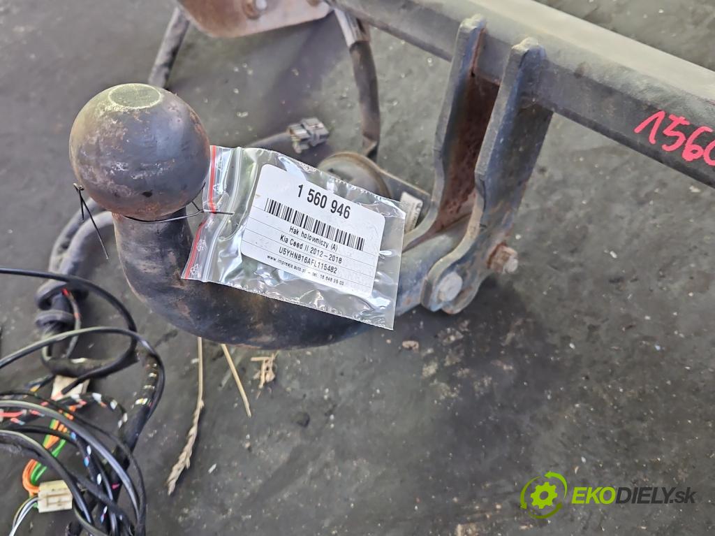 Kia Ceed II 2012-2018 1.6 crdi 128 hp manual 94 kW 1582 cm3 5- oko tažné  (Tažné zařízení)