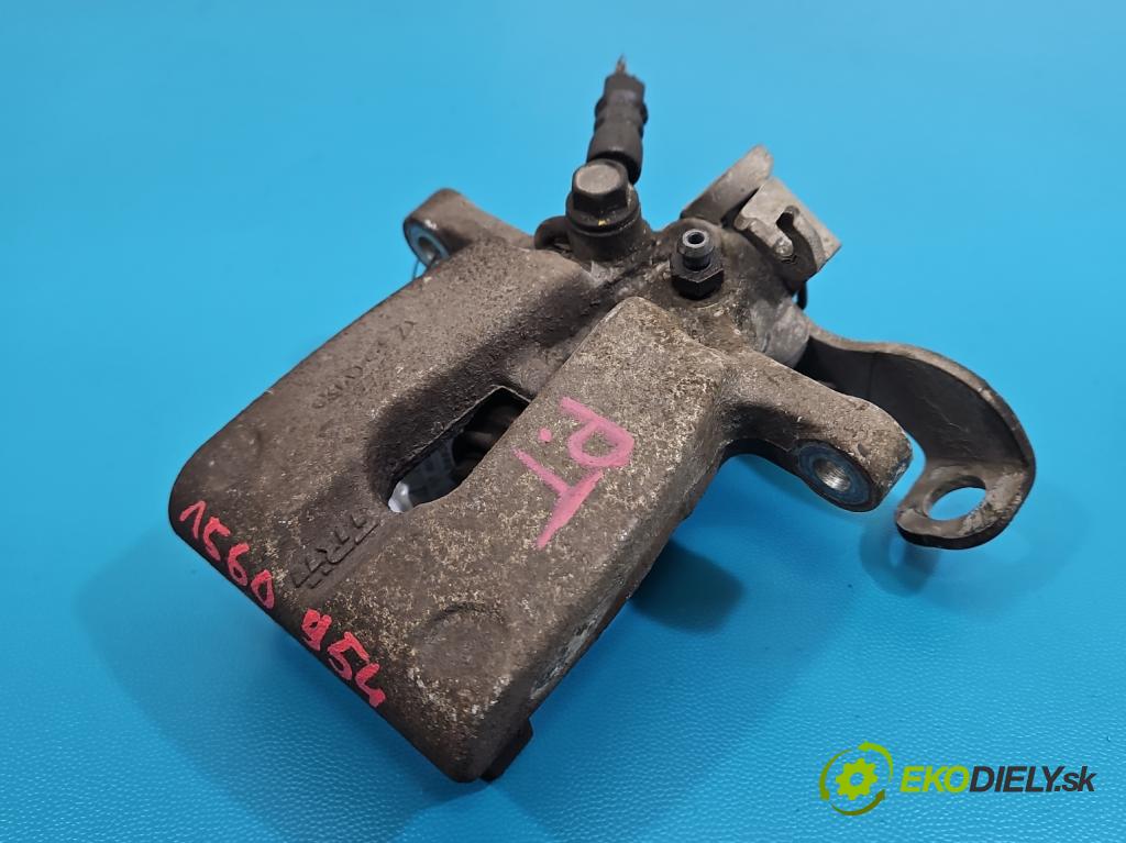 Kia Ceed II 2012-2018 1.6 crdi 128 hp manual 94 kW 1582 cm3 5- brzdič zadní pravý  (Klika dveří ostatní)