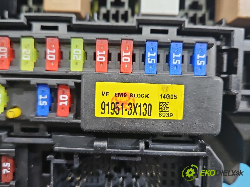 Kia Ceed II 2012-2018 1.6 crdi 128 hp manual 94 kW 1582 cm3 5- skříňka pojistková 91950-A2710 (Pojistková skříňka)