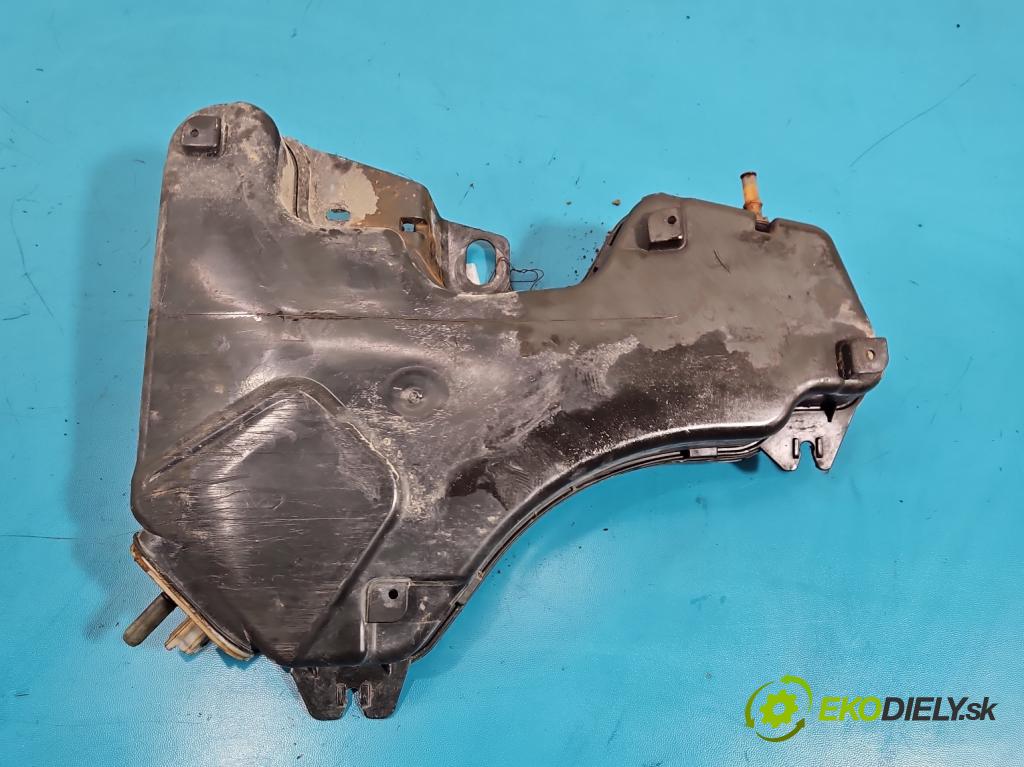 Peugeot 407 2.0 hdi 136 HP manual 100 kW 1997 cm3 4- Nádrž: tekutina: FAP DPF 9642944280