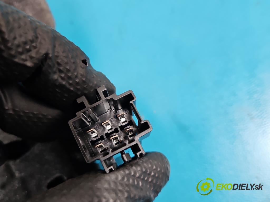 Mercedes S W222 2013-2020 3.0 cdi 656929 340KM: automatic 250 kW 2925 cm3 4- zadná A2226908004 (Pláto kufra)