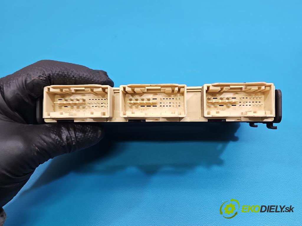 Mercedes S W222 2013-2020 3.0 cdi (656929) 340KM: automatic 250 kW 2925 cm3 4- riadiaca jednotka ostatné A2229000816