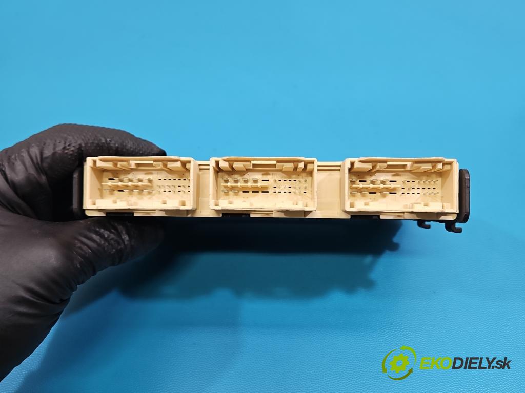 Mercedes S W222 2013-2020 3.0 cdi (656929) 340KM: automatic 250 kW 2925 cm3 4- riadiaca jednotka ostatné A2229000916