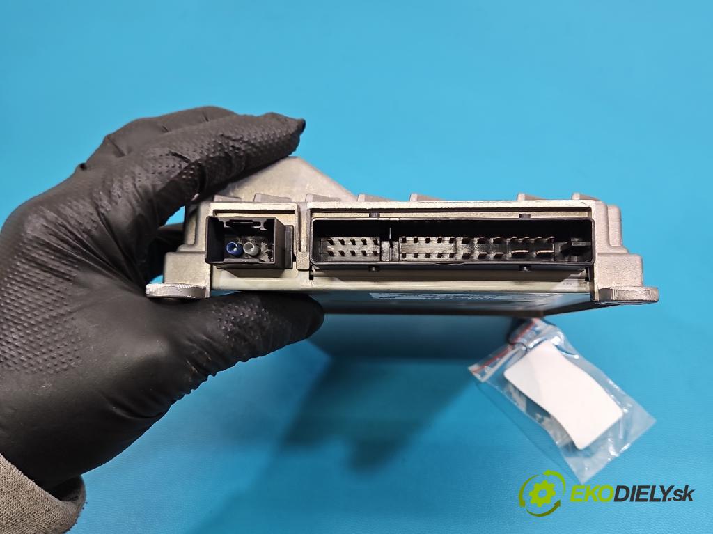 Mercedes S W222 2013-2020 3.0 cdi 656929 340KM: automatic 250 kW 2925 cm3 4- Zesilovač: A2139000124 (Zosilňovač)