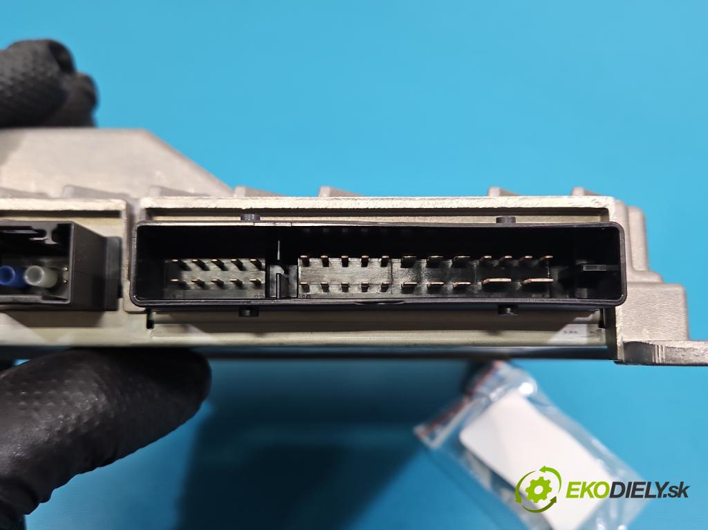 Mercedes S W222 2013-2020 3.0 cdi 656929 340KM: automatic 250 kW 2925 cm3 4- Zesilovač: A2139000124 (Zosilňovač)