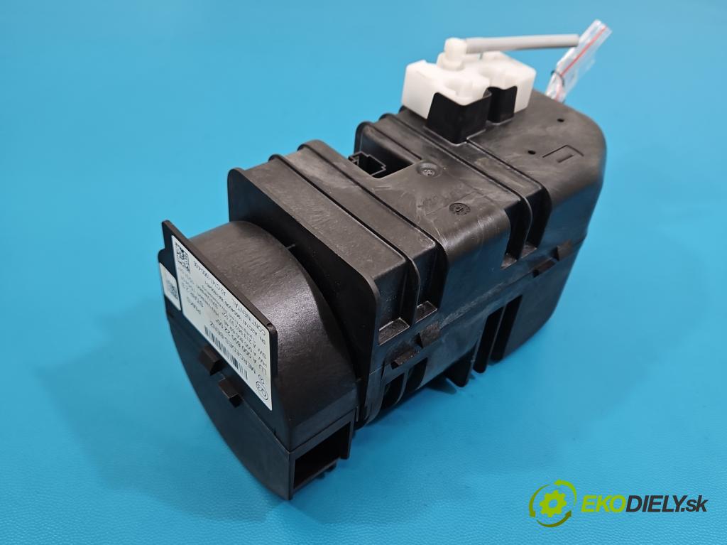 Mercedes S W222 2013-2020 3.0 cdi 656929 340KM: automatic 250 kW 2925 cm3 4- pompa ostatné A0008002200