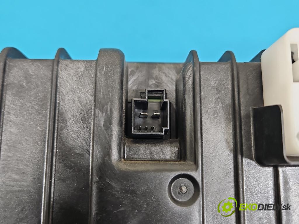 Mercedes S W222 2013-2020 3.0 cdi 656929 340KM: automatic 250 kW 2925 cm3 4- pompa ostatné A0008002200