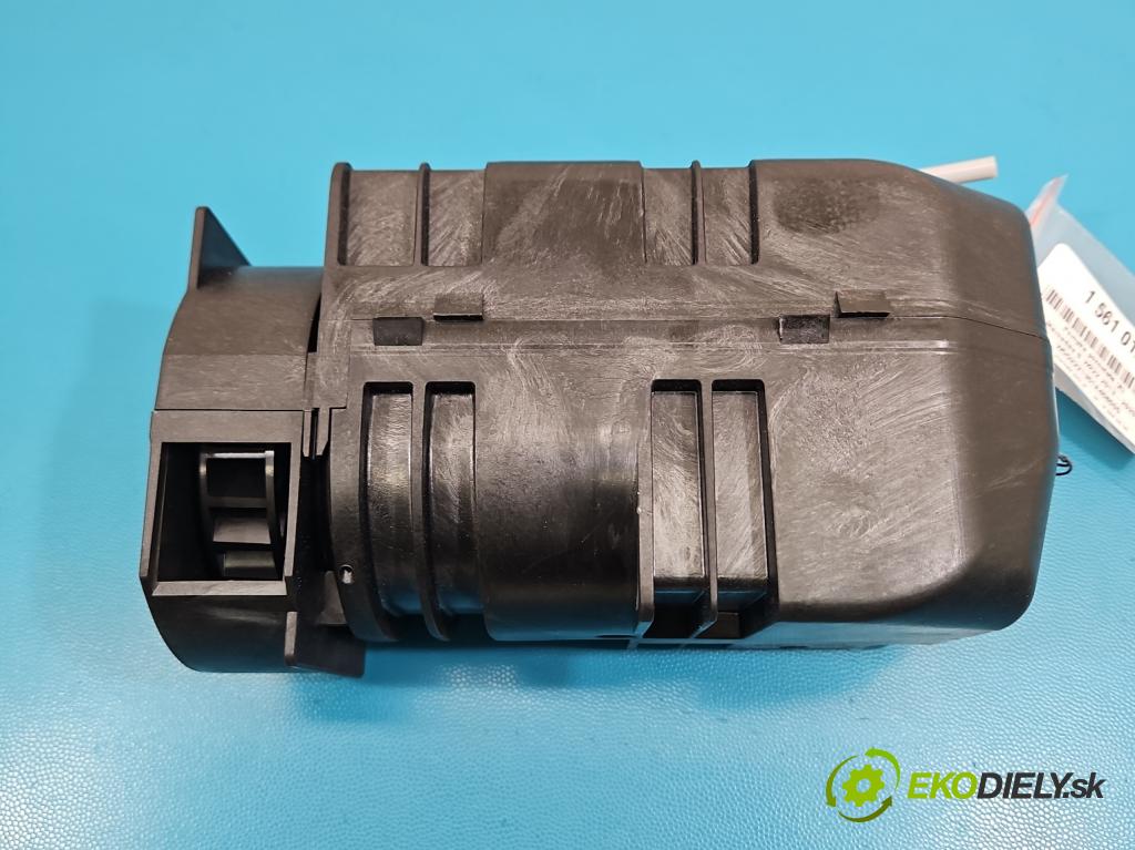 Mercedes S W222 2013-2020 3.0 cdi 656929 340KM: automatic 250 kW 2925 cm3 4- pompa ostatné A0008002200