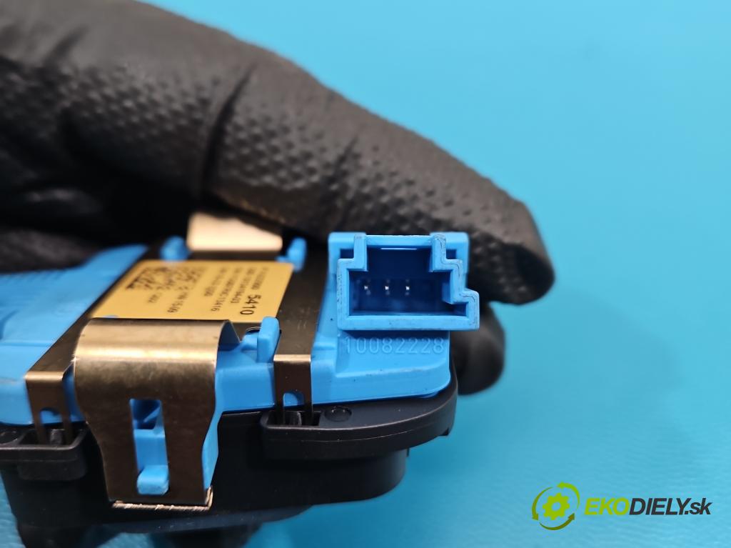 Mercedes S W222 2013-2020 3.0 cdi (656929) 340KM: automatic 250 kW 2925 cm3 4- snímač déšť: A222900 (Snímač dažďa)