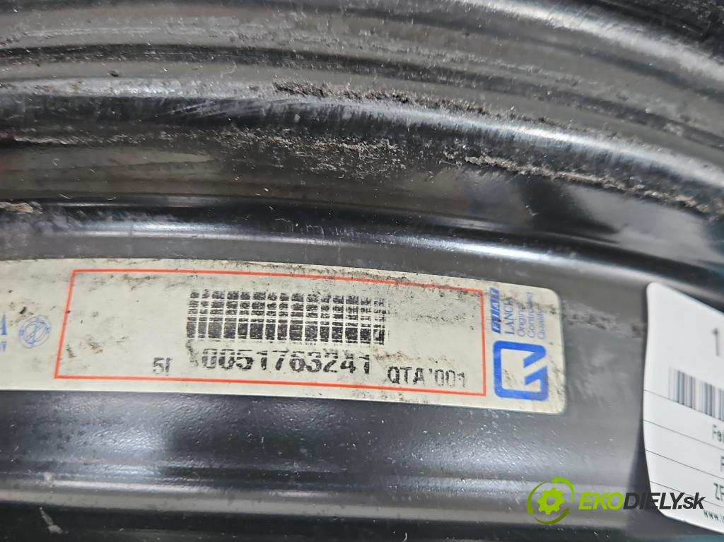 Fiat Punto Grande 1.4 8V 77 HP manual 57 kW 1368 cm3 5- Disk oceľový 15"