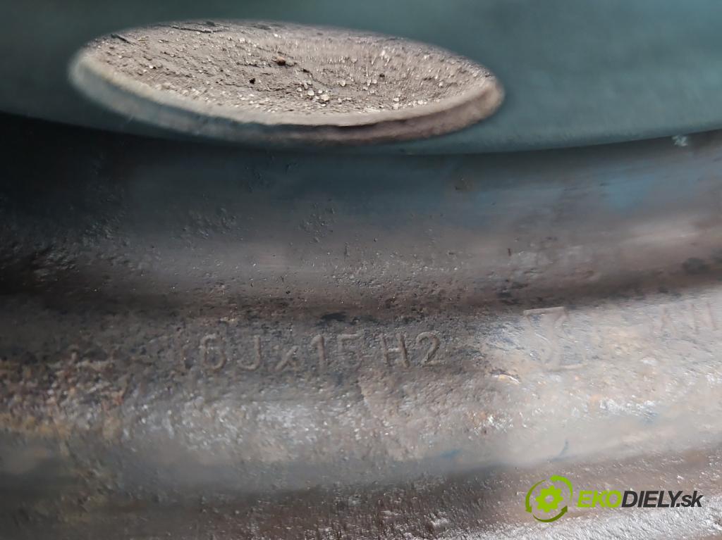 Fiat Punto Grande 1.4 8V 77 HP manual 57 kW 1368 cm3 5- Disk oceľový 15"