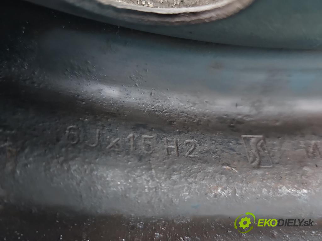 Fiat Punto Grande 1.4 8V 77 HP manual 57 kW 1368 cm3 5- Disk oceľový 15"