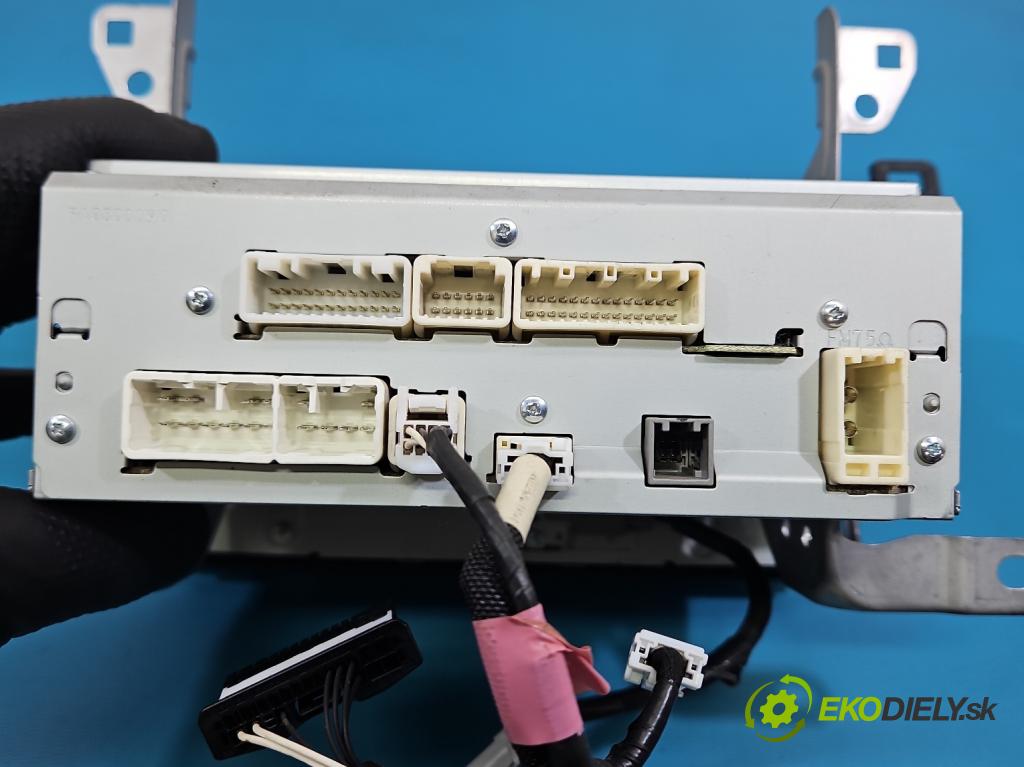 Toyota Rav4 IV 2013-2018 2.0 D4D 124hp manual 91 kW 1998 cm3 5- Radio originál 86140-42210