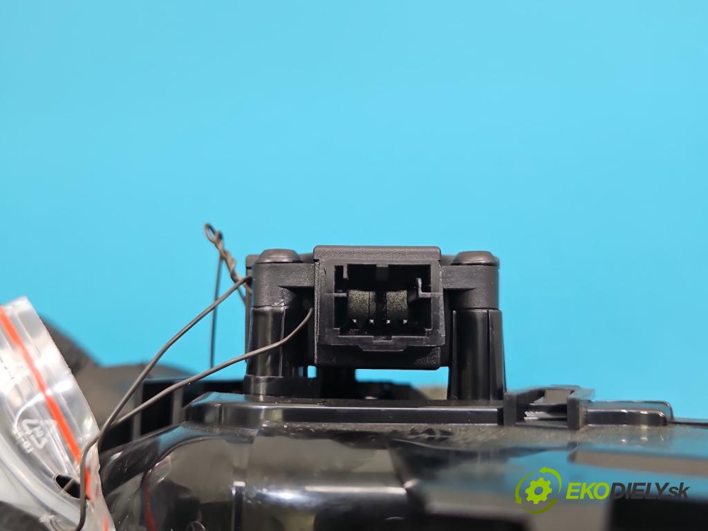 Mercedes S W222 2013-2020 3.0 cdi 656929 340KM automatic 250 kW 2925 cm3 4- Mřížka: topení 08565-Z01