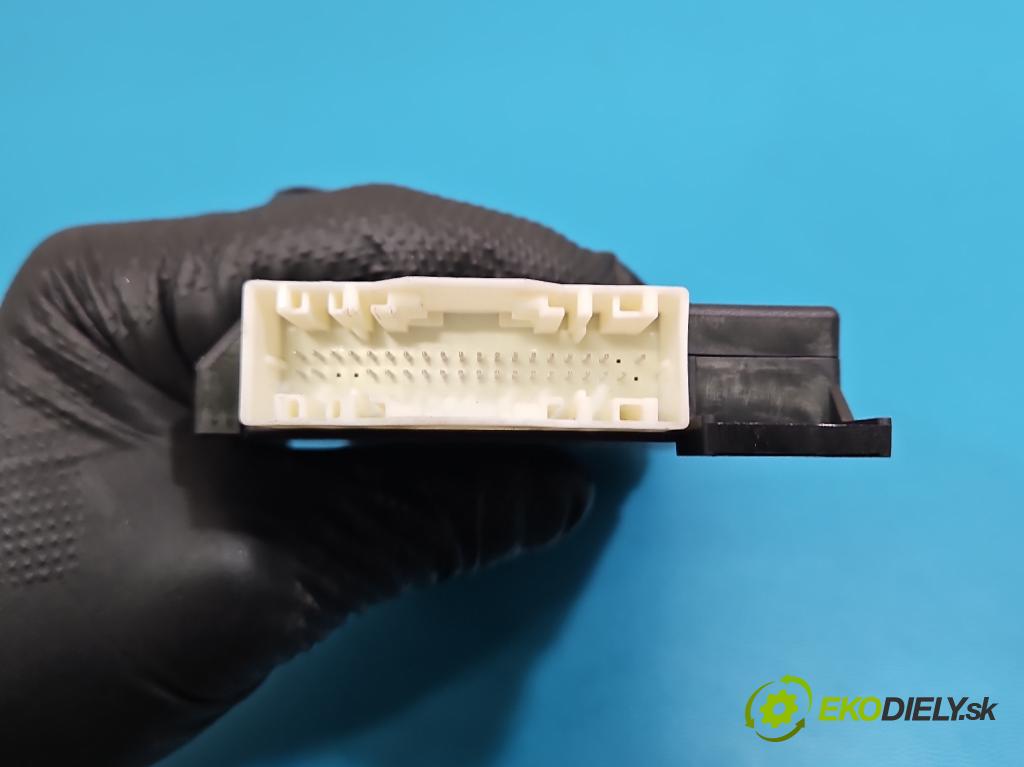 Mercedes S W222 2013-2020 3.0 cdi (656929) 340KM: automatic 250 kW 2925 cm3 4- riadiaca jednotka ostatné A2139001223