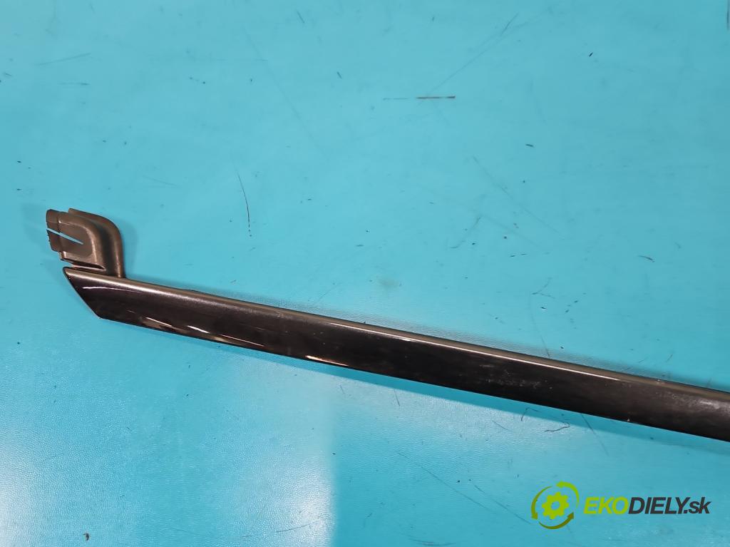 Citroen C4 I 2004-2011 1.6 16V 120 HP manual 88 kW 1598 cm3 5- lišta Okna: čelné: ľavé 96563474XC