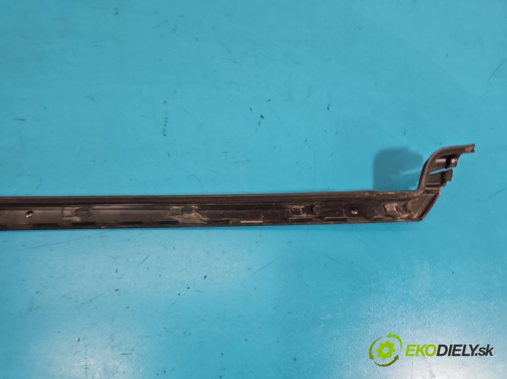 Citroen C4 I 2004-2011 1.6 16V 120 HP manual 88 kW 1598 cm3 5- lišta Okna: čelné: ľavé 96563474XC