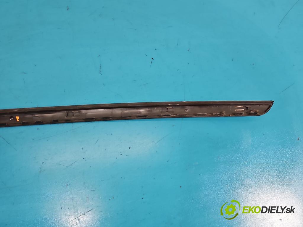 Citroen C4 I 2004-2011 1.6 16V 120 hp manual 88 kW 1598 cm3 5- lišta Okna: čelní: pravé 96563473XC